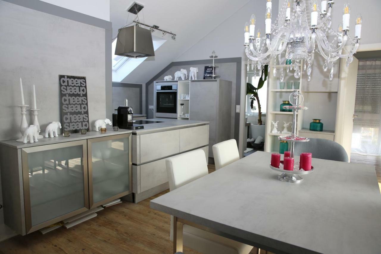 Apartment Mit Designerkueche, Loggia Ludwigsburg Nahe Stuttgart Exterior photo